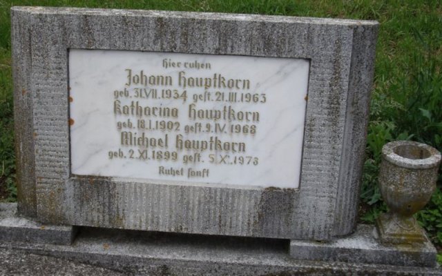 Hauptkorn Michael 1899-1978 Schuster Katharina 1902-1968 Grabstein